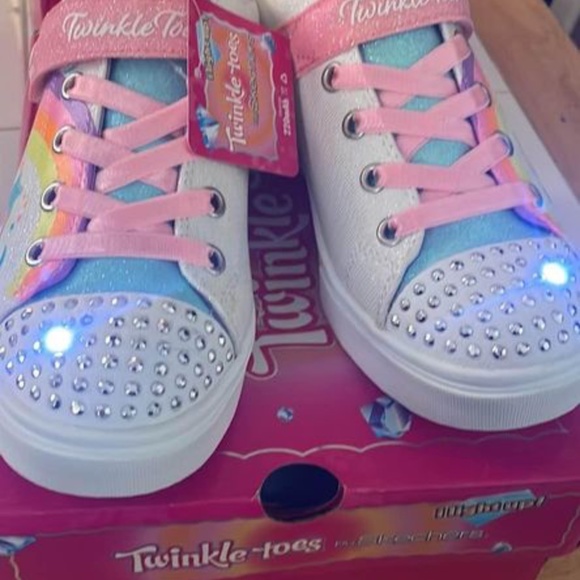 BRAND NEW girl skechers unicorn velcro lightup toes shoes size 2.5Y - Picture 7 of 8